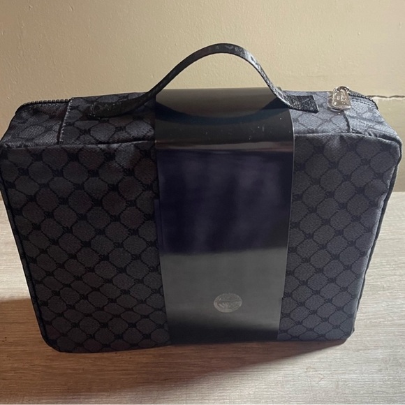 🚫SOLD🚫 Steve Madden 6pc Travel Bundle Gift Set - Picture 12 of 16